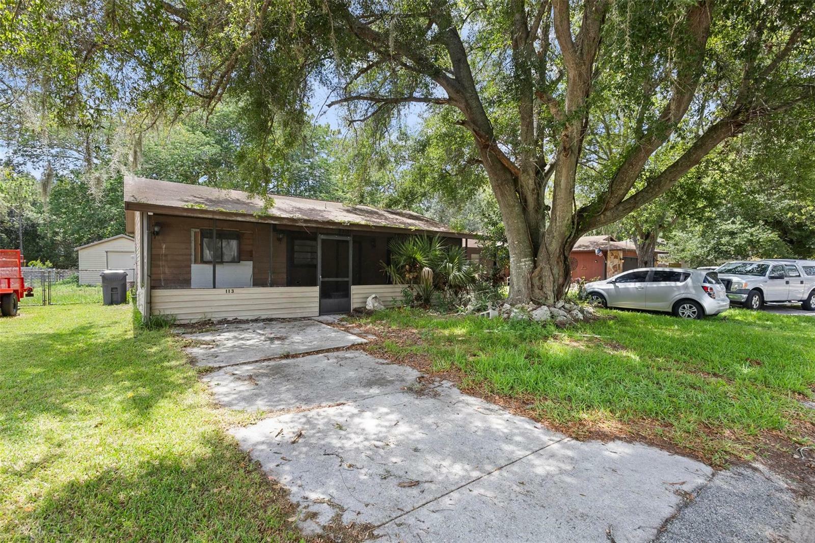 Property Photo:  113 Patrick Henry Rd  FL 33830 