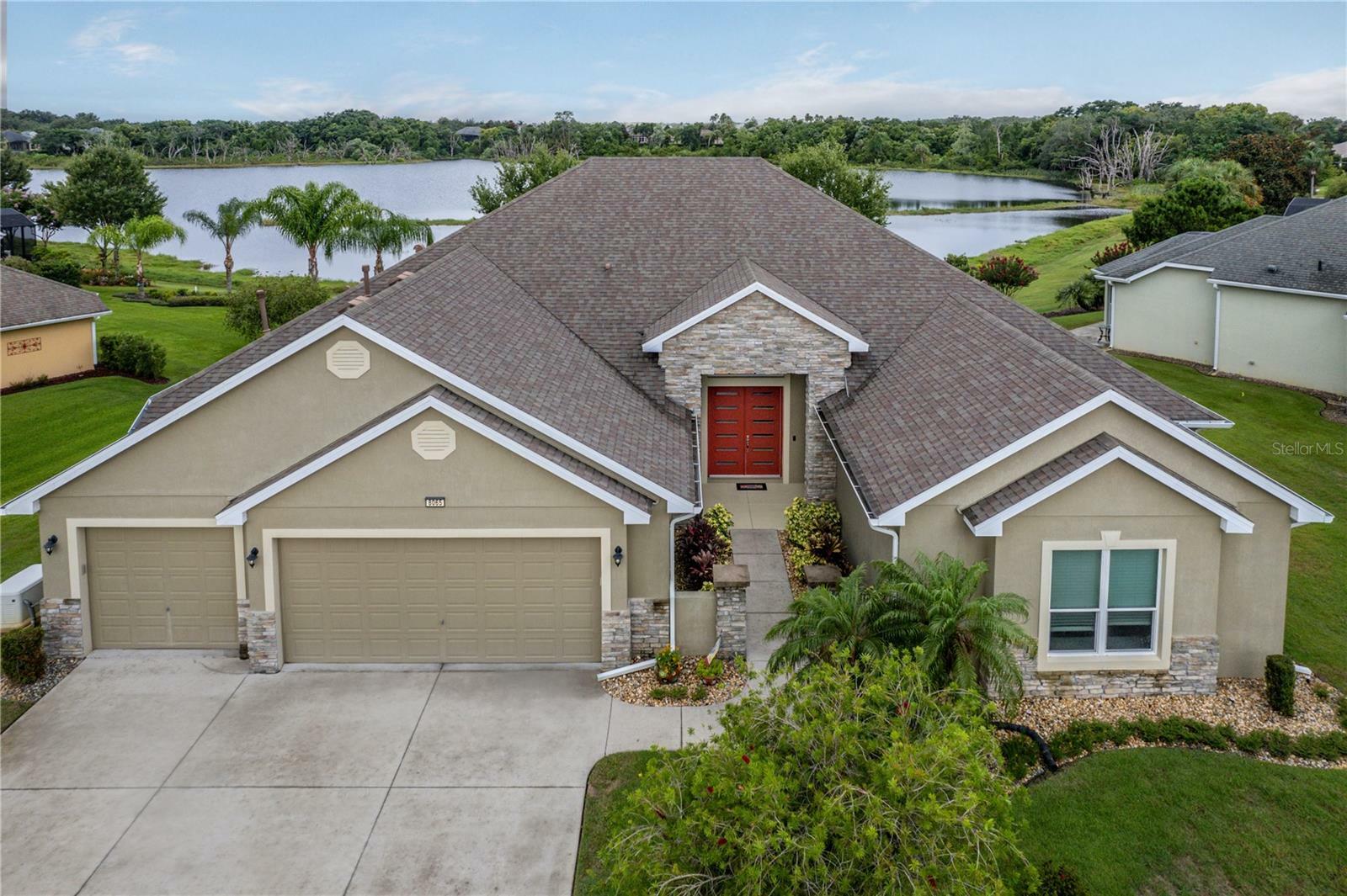 Property Photo:  8065 Bridgeport Bay Circle  FL 32757 