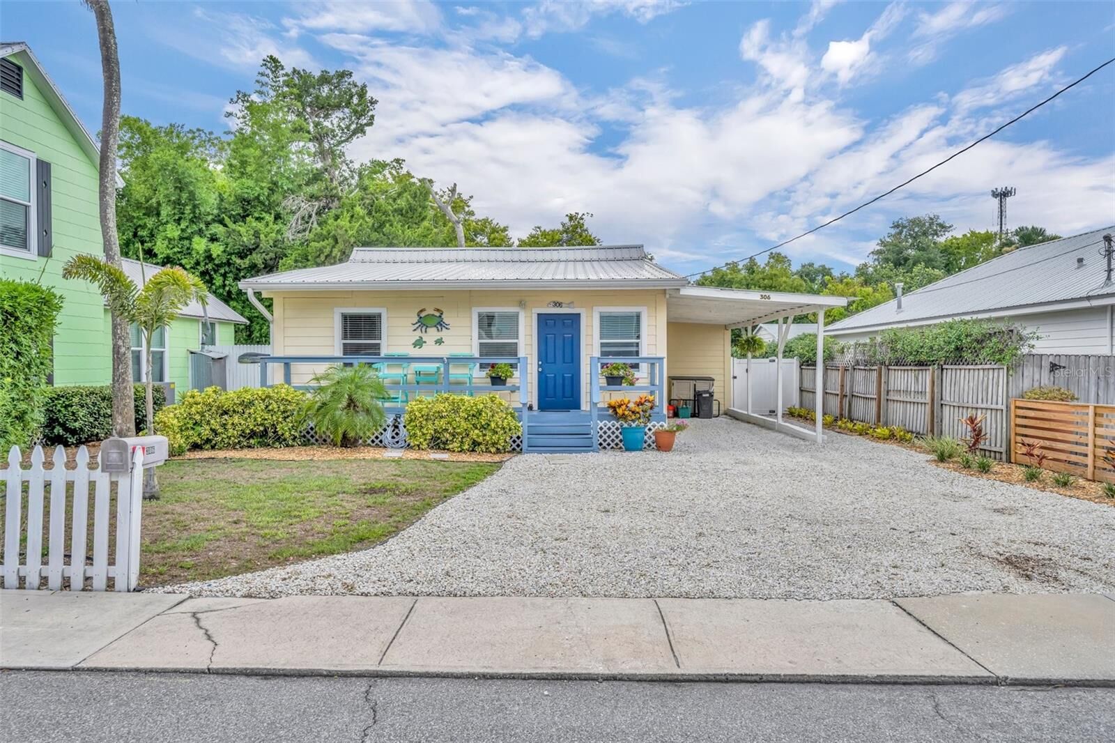 Property Photo: 306 Rush Street FL 32168