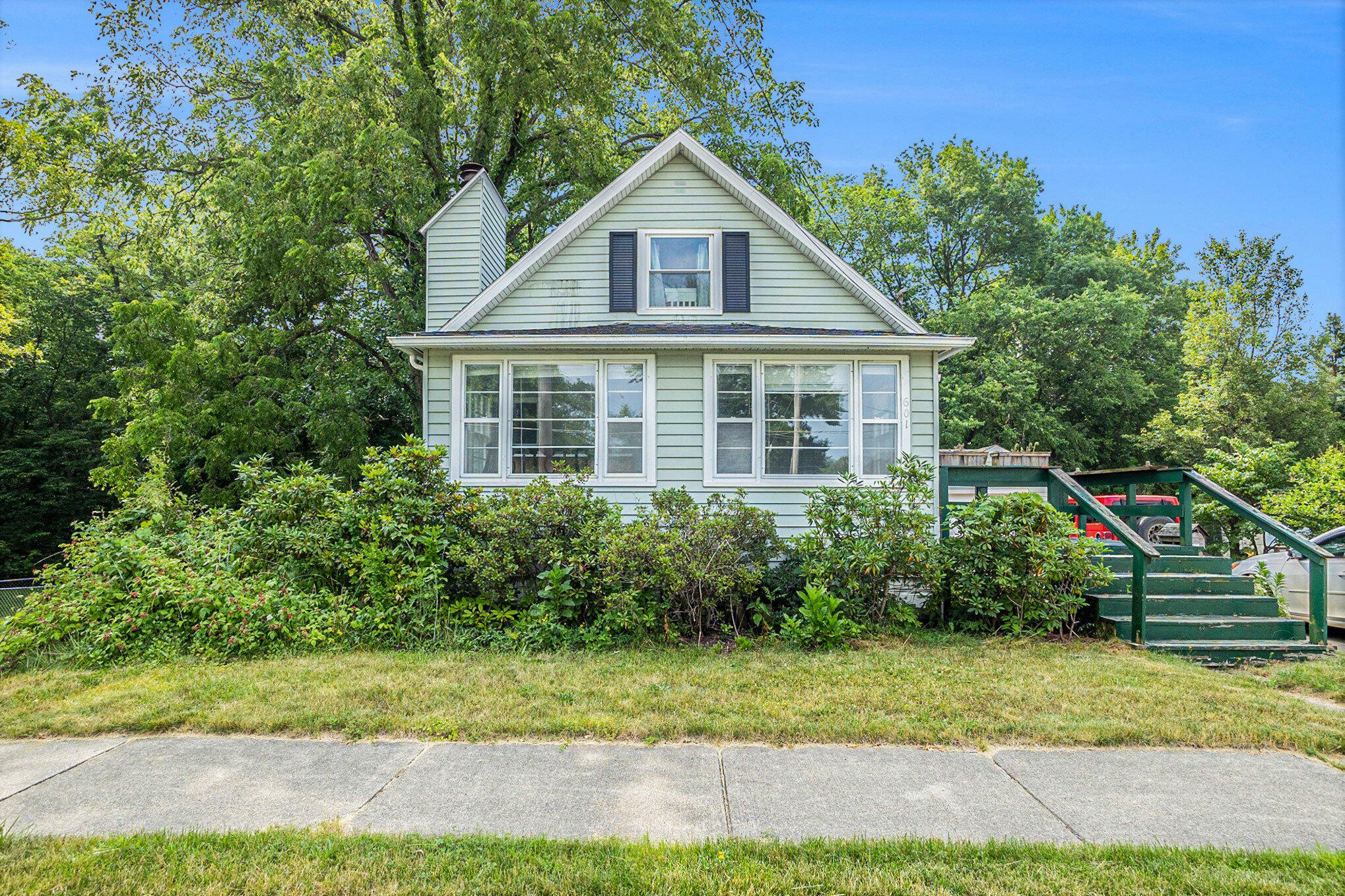 Property Photo:  601 Ely Street  MI 49010 