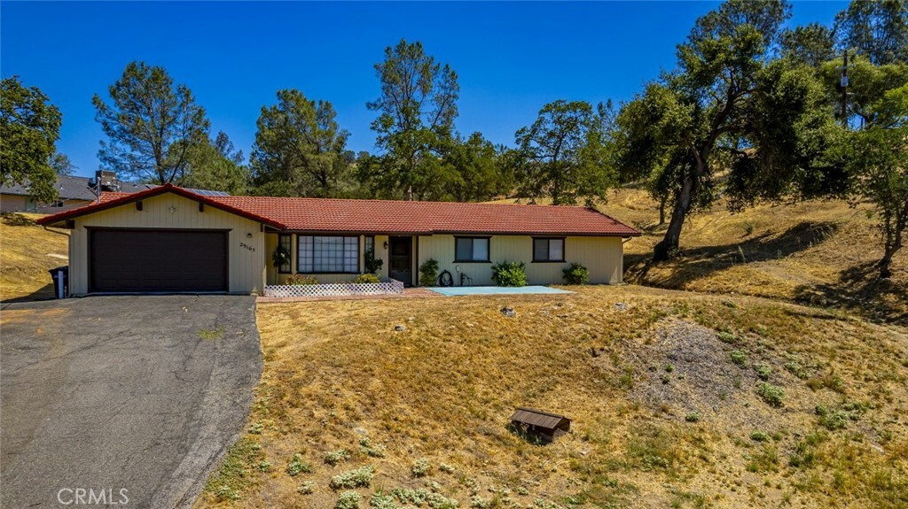 Property Photo:  29165 Revis Road  CA 93614 