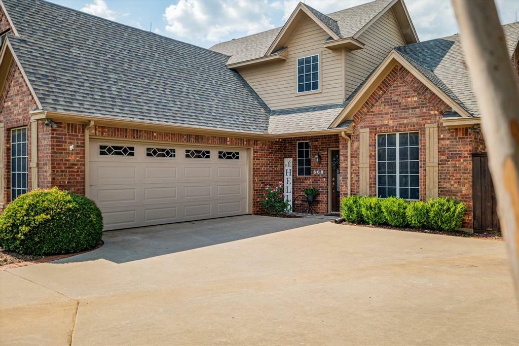 Property Photo:  608 Maple Drive  TX 76258 