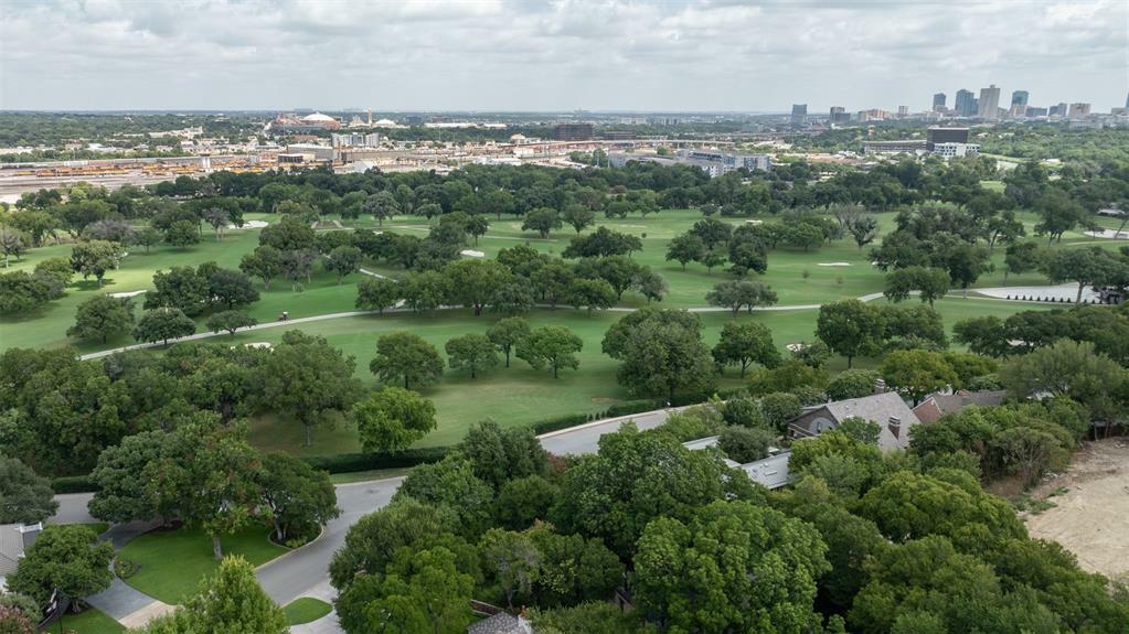 Property Photo:  2337 Colonial Parkway  TX 76109 