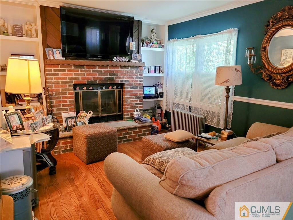 Property Photo:  21 Lake Avenue  NJ 08828 