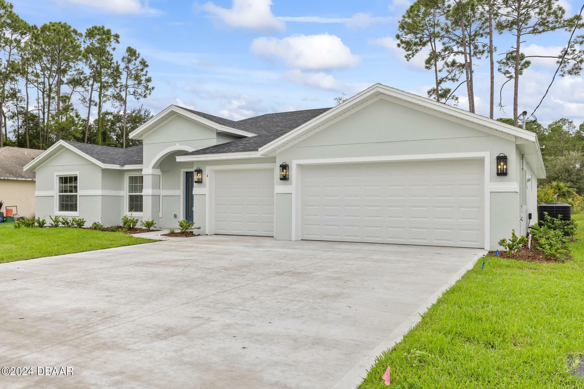 Property Photo:  4 Ricker Place  FL 32164 