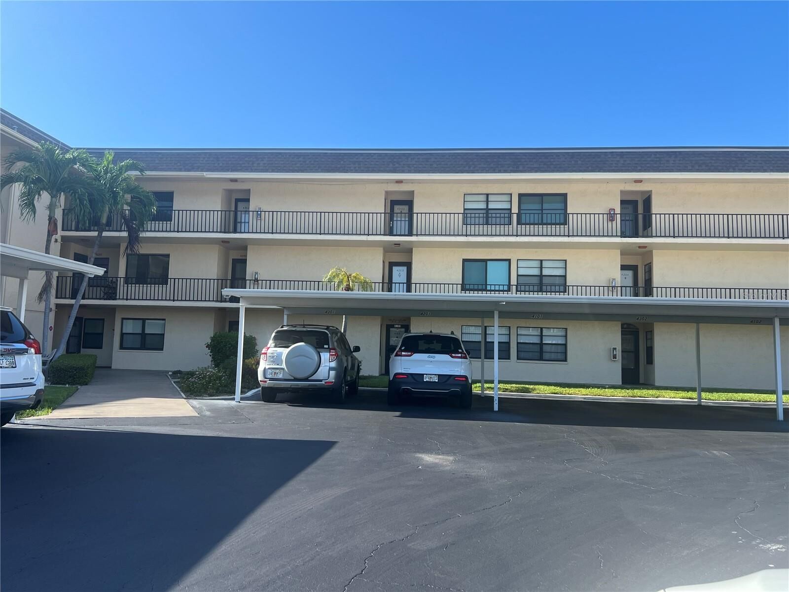 Property Photo:  12300 Vonn Road 4204  FL 33774 