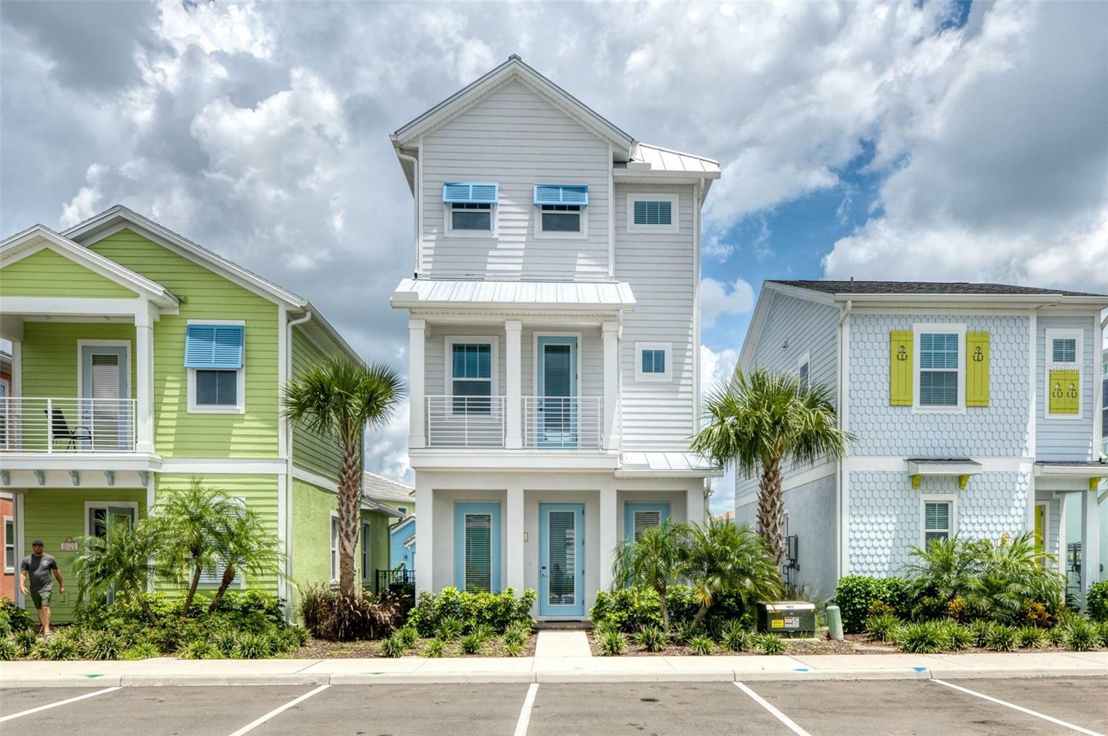 Property Photo: 8025 Sandy Toes Way FL 34747