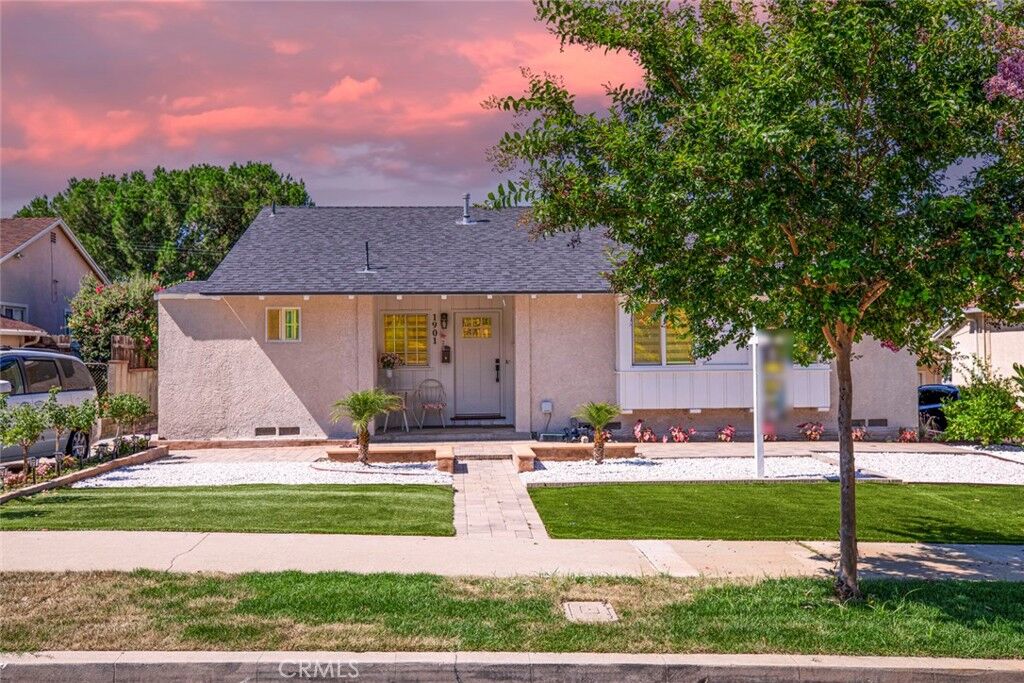Property Photo: 1901 Richard Street CA 91504