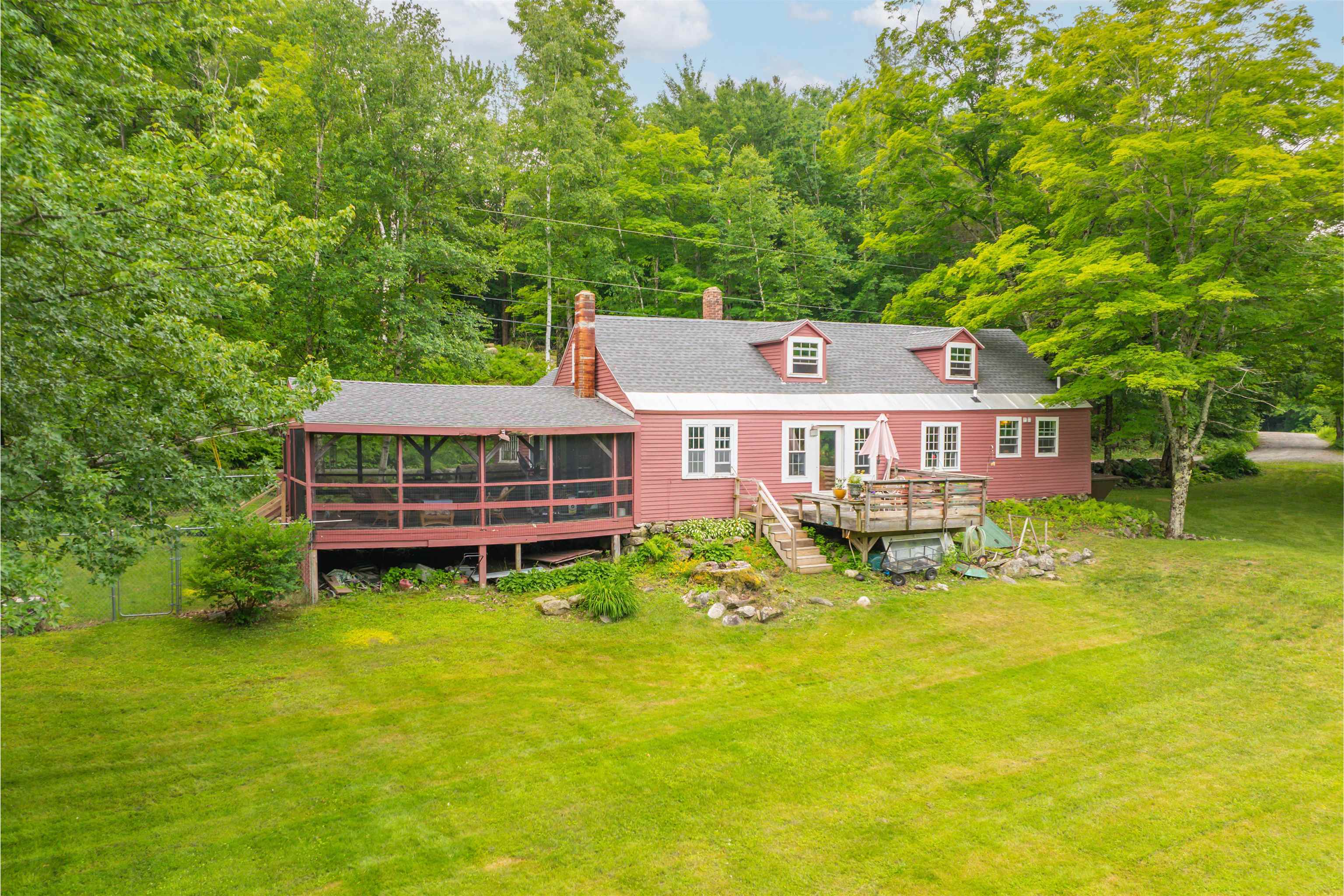 Property Photo:  26 Caldwell Lane  NH 03782 