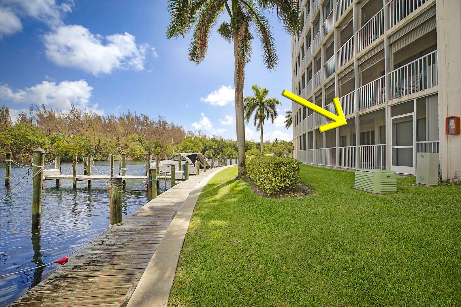 Property Photo:  1537 E Hillsboro Boulevard 141  FL 33441 