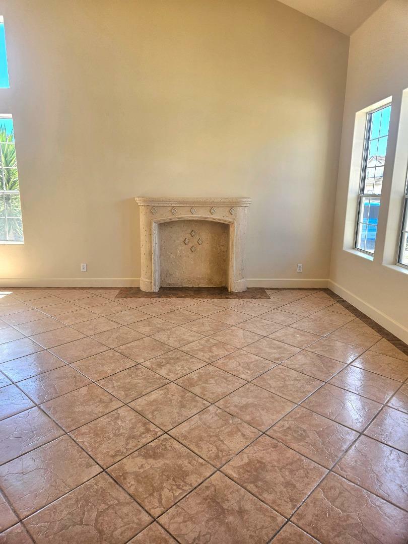 Property Photo:  865 Cactus Court  CA 93905 