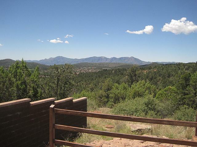 Property Photo:  802 N Falconcrest Drive  AZ 85541 