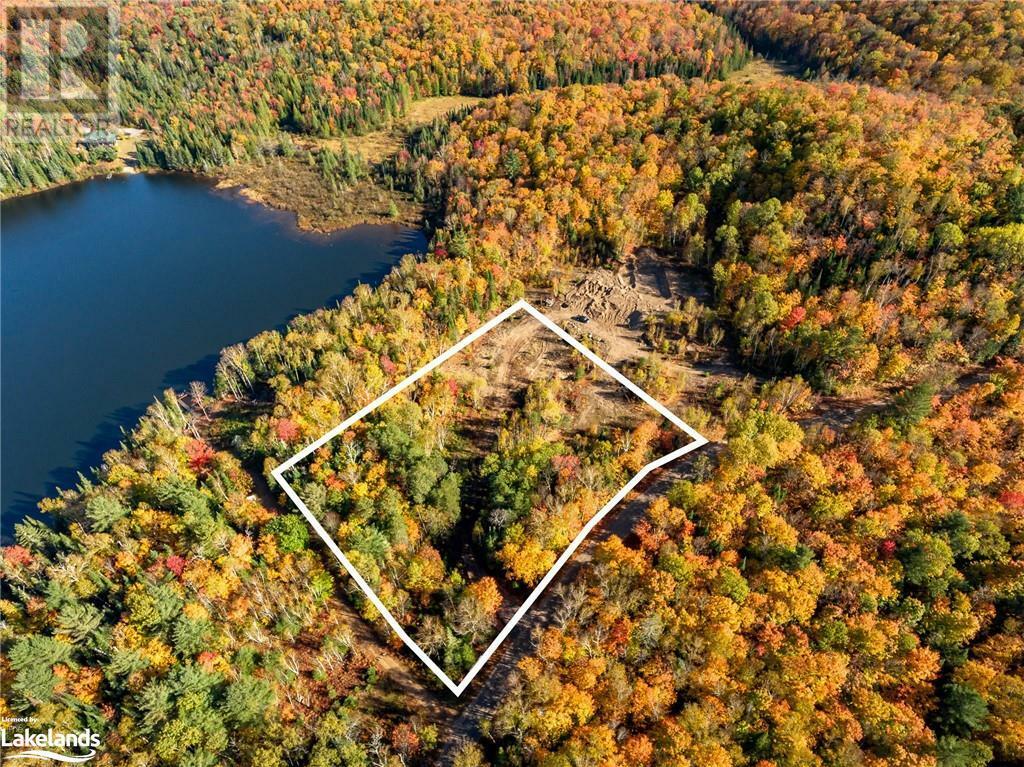 Photo de la propriété:  1 Emsdale Lake Road  ON P0A 1J0 