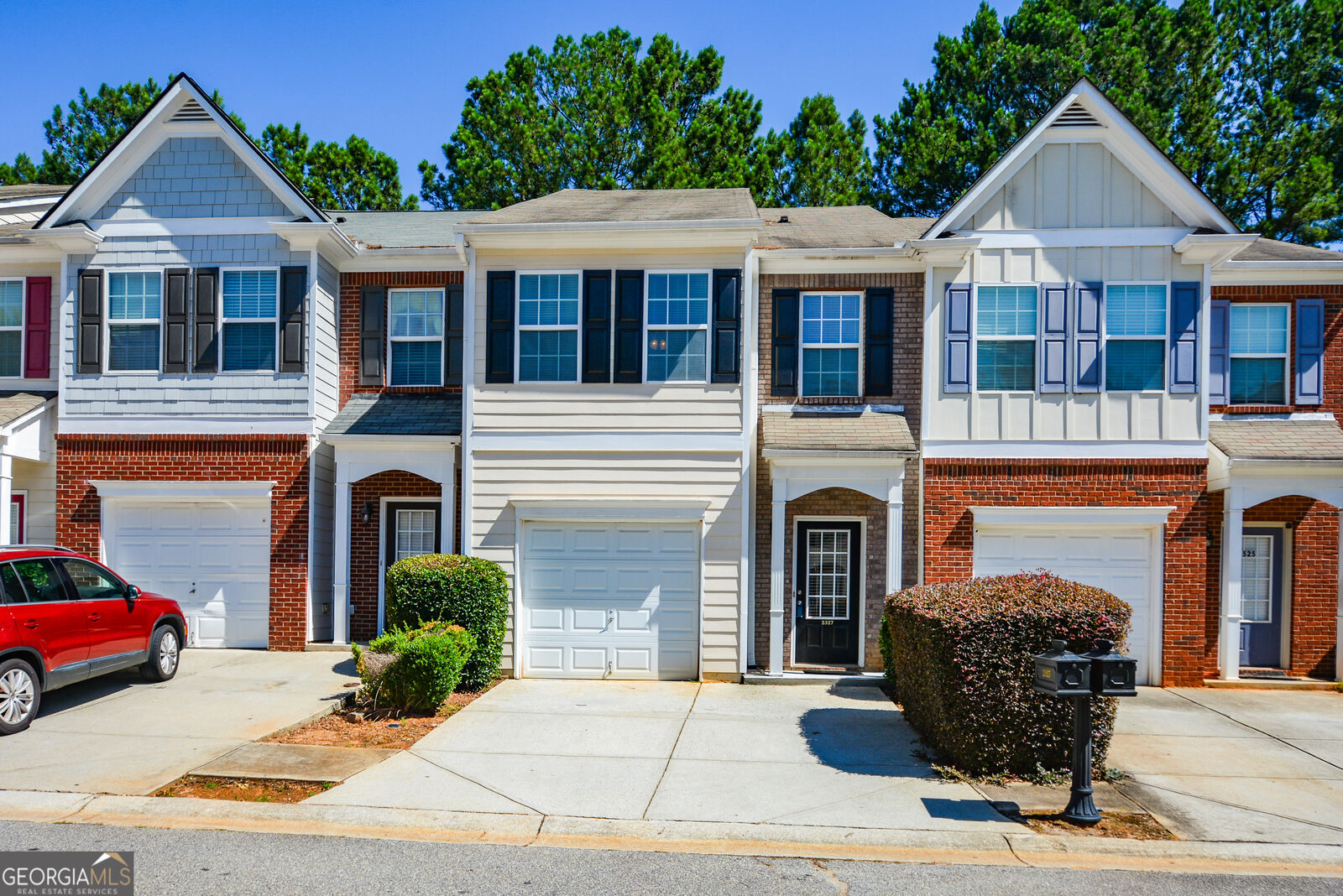 Property Photo:  2527 Emma Way  GA 30044 