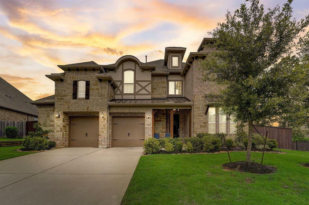 Property Photo:  1307 Graystone Hills Drive  TX 77304 