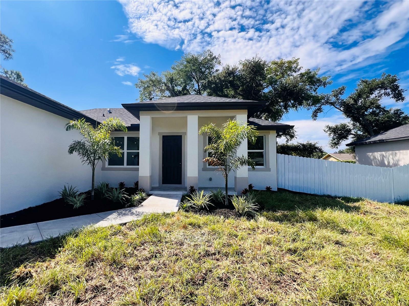 Property Photo:  19103 Helena Avenue  FL 33948 