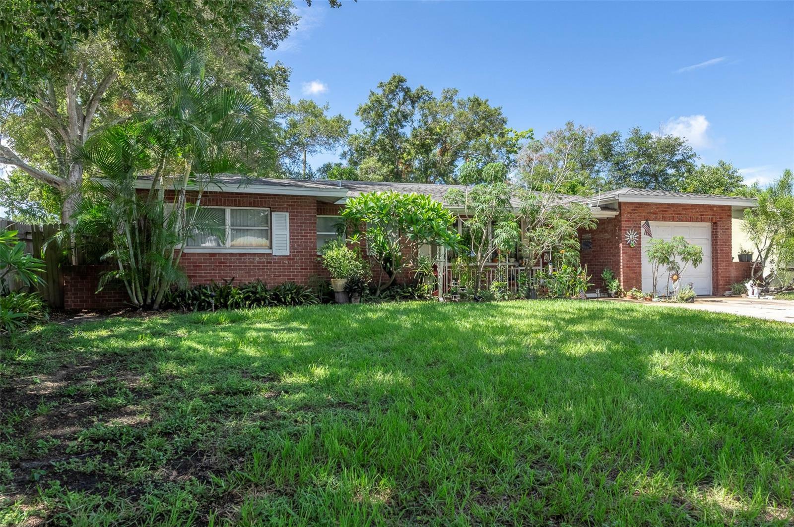 Property Photo:  5820 46th Avenue N  FL 33709 