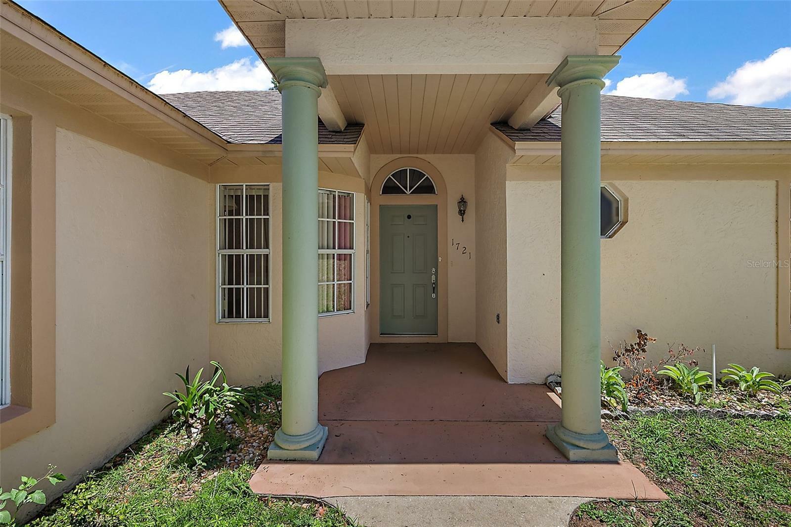 Property Photo:  1721 Cobble Lane  FL 32757 