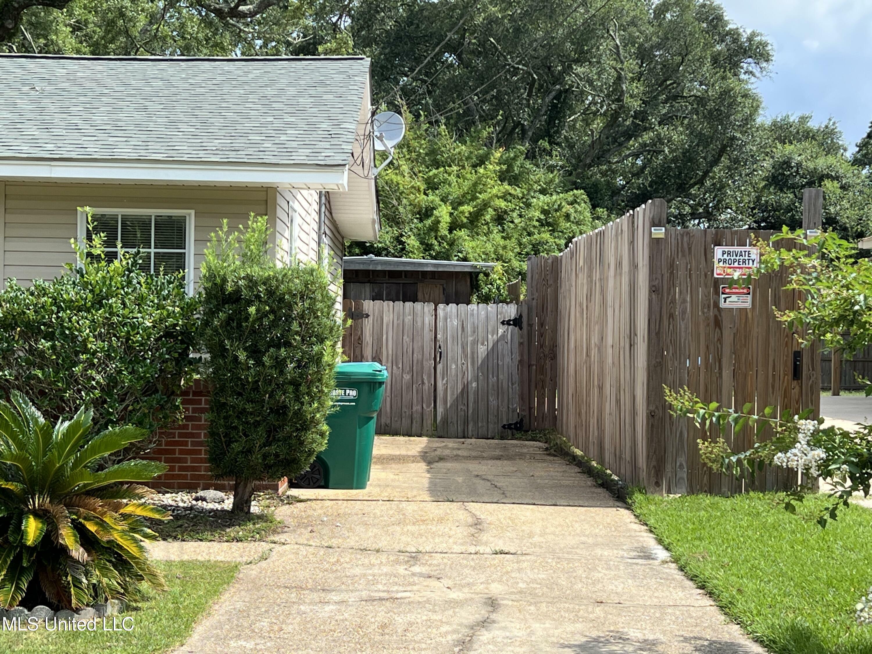 Property Photo:  20 40th Street  MS 39507 