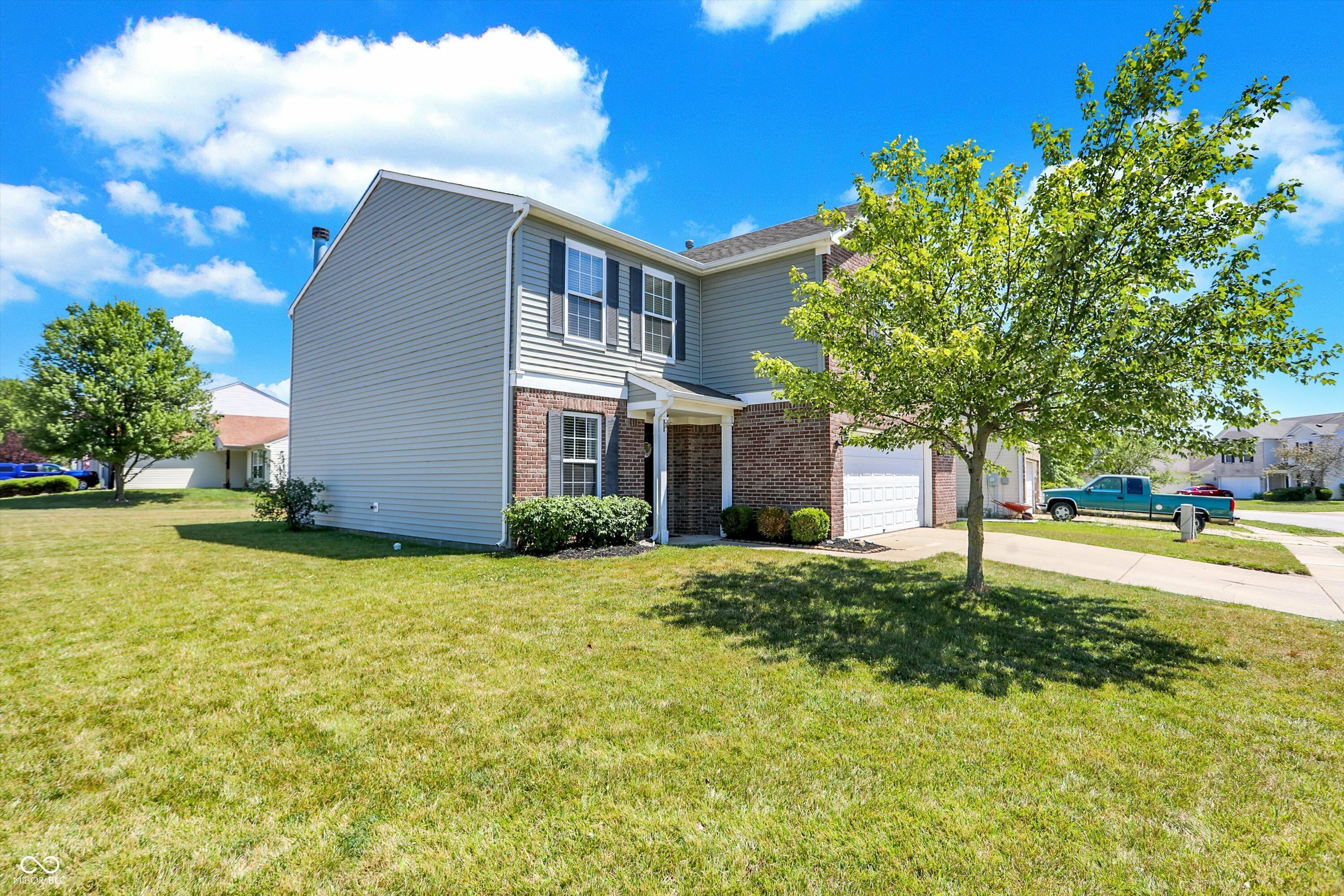 Property Photo:  5560 Floating Leaf Drive  IN 46237 