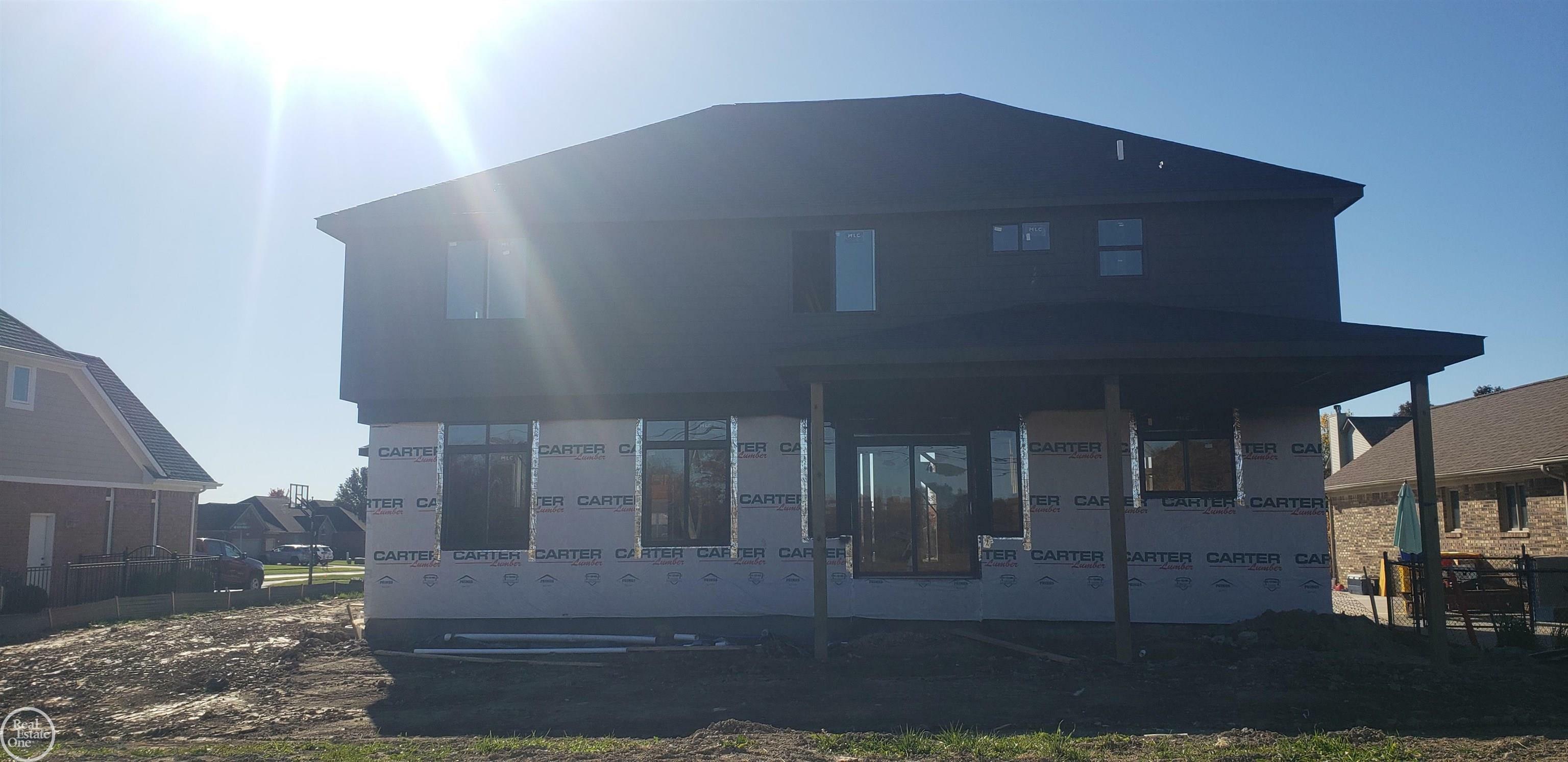 Property Photo: 36711 N Pointe Drive MI 48047