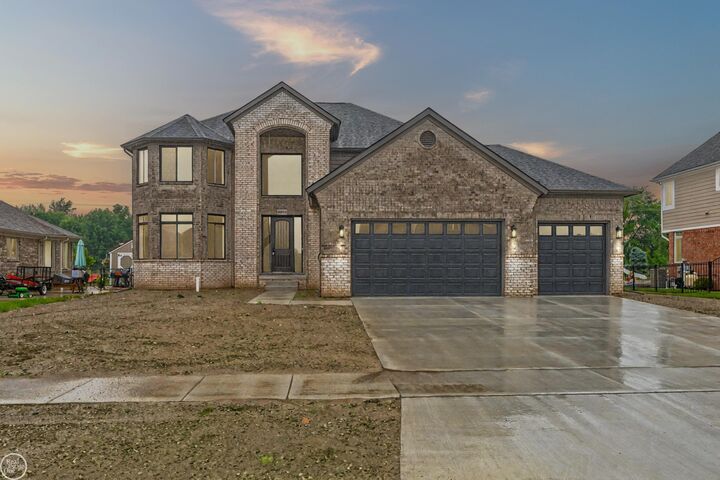 Property Photo:  36711 N Pointe Drive  MI 48047 