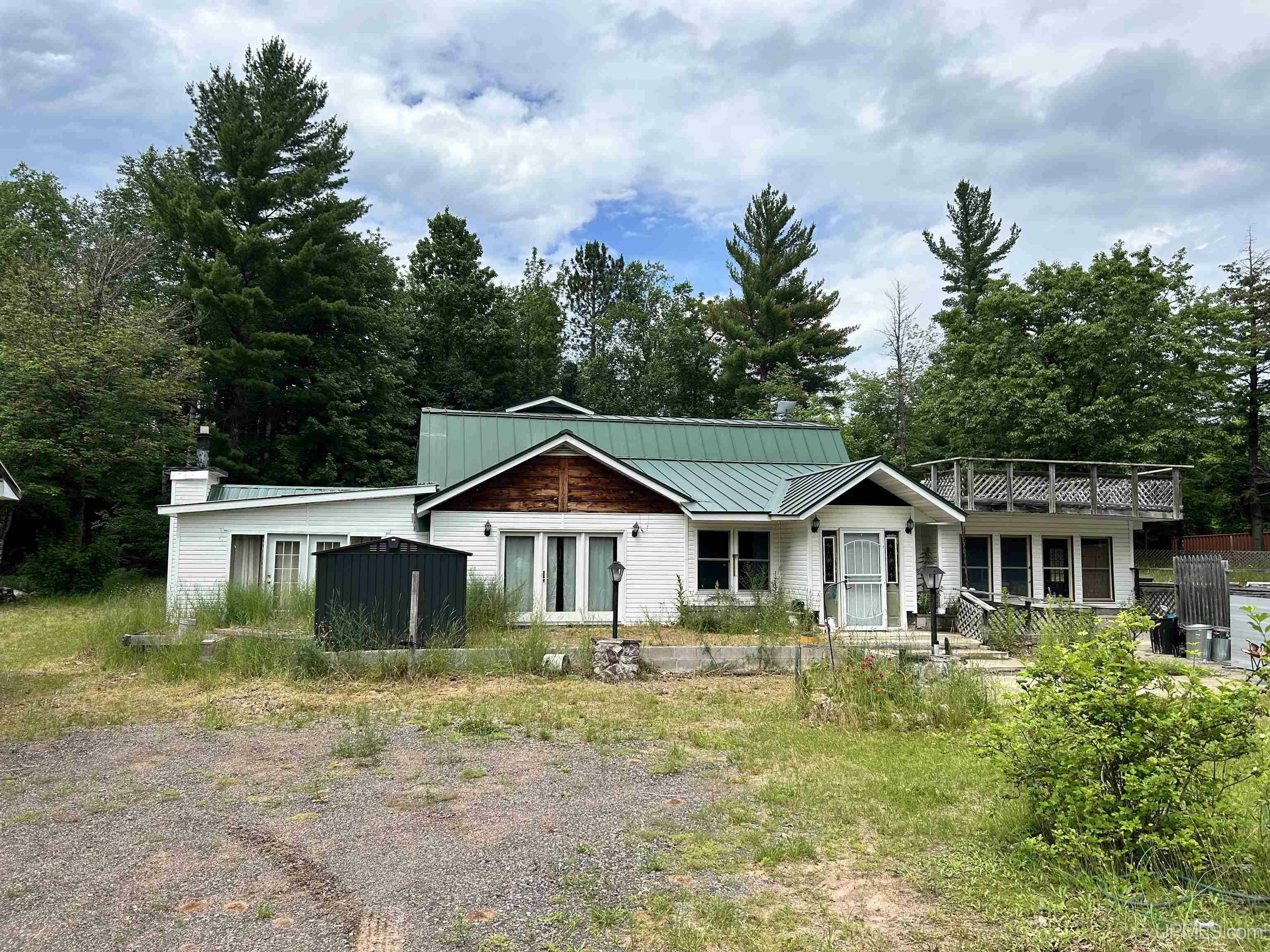 Property Photo:  109 Brown Deer Road  MI 49855 