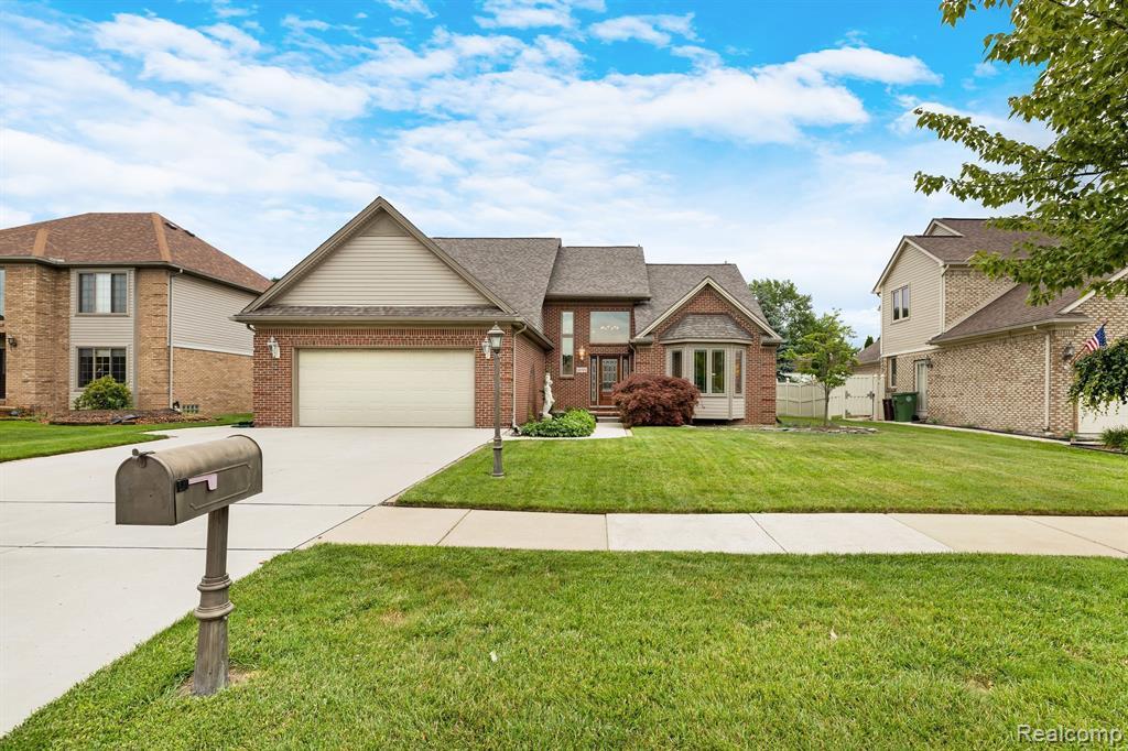 Property Photo:  16701 Rosa Lane  MI 48195 6806 