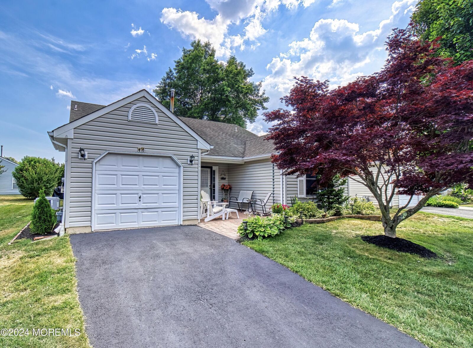 Property Photo:  11 Sleepy Hollow Drive  NJ 08724 