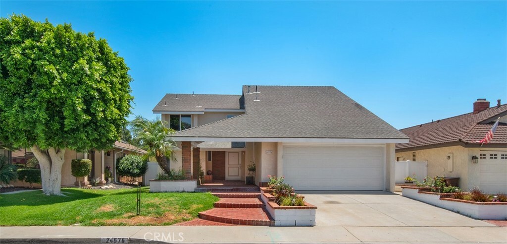 Property Photo:  24576 Creekview Drive  CA 92653 