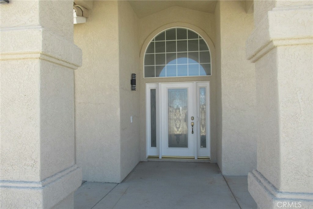 Property Photo:  11604 Itoya Vista Street  CA 92308 