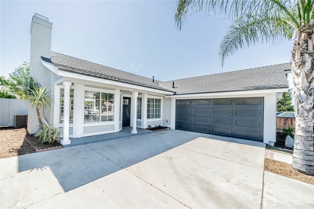 Property Photo:  2619 Pleasant Colony Street  CA 92571 