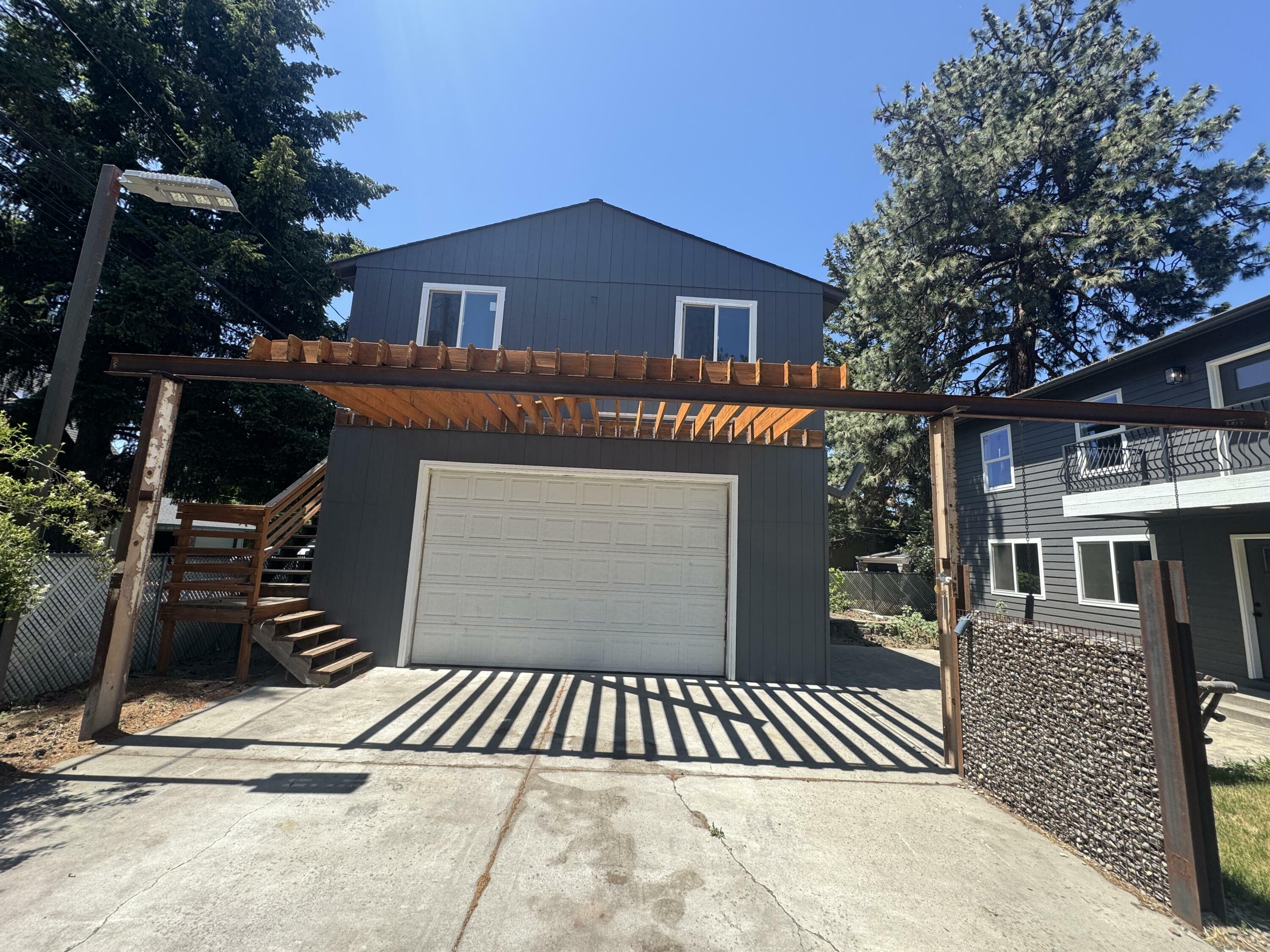 Property Photo:  575 NE Olney Avenue  OR 97701 