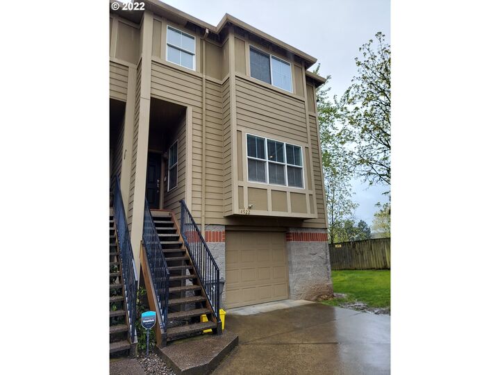 Property Photo: 4922 SW 1st Ave OR 97239