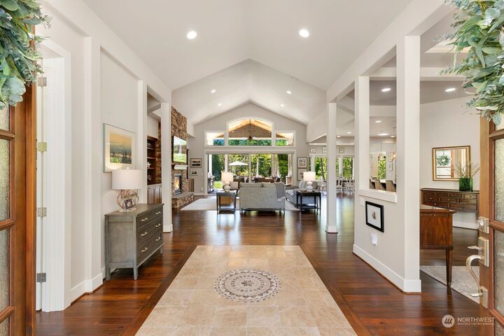 Property Photo: 5715 251st Court NE WA 98053