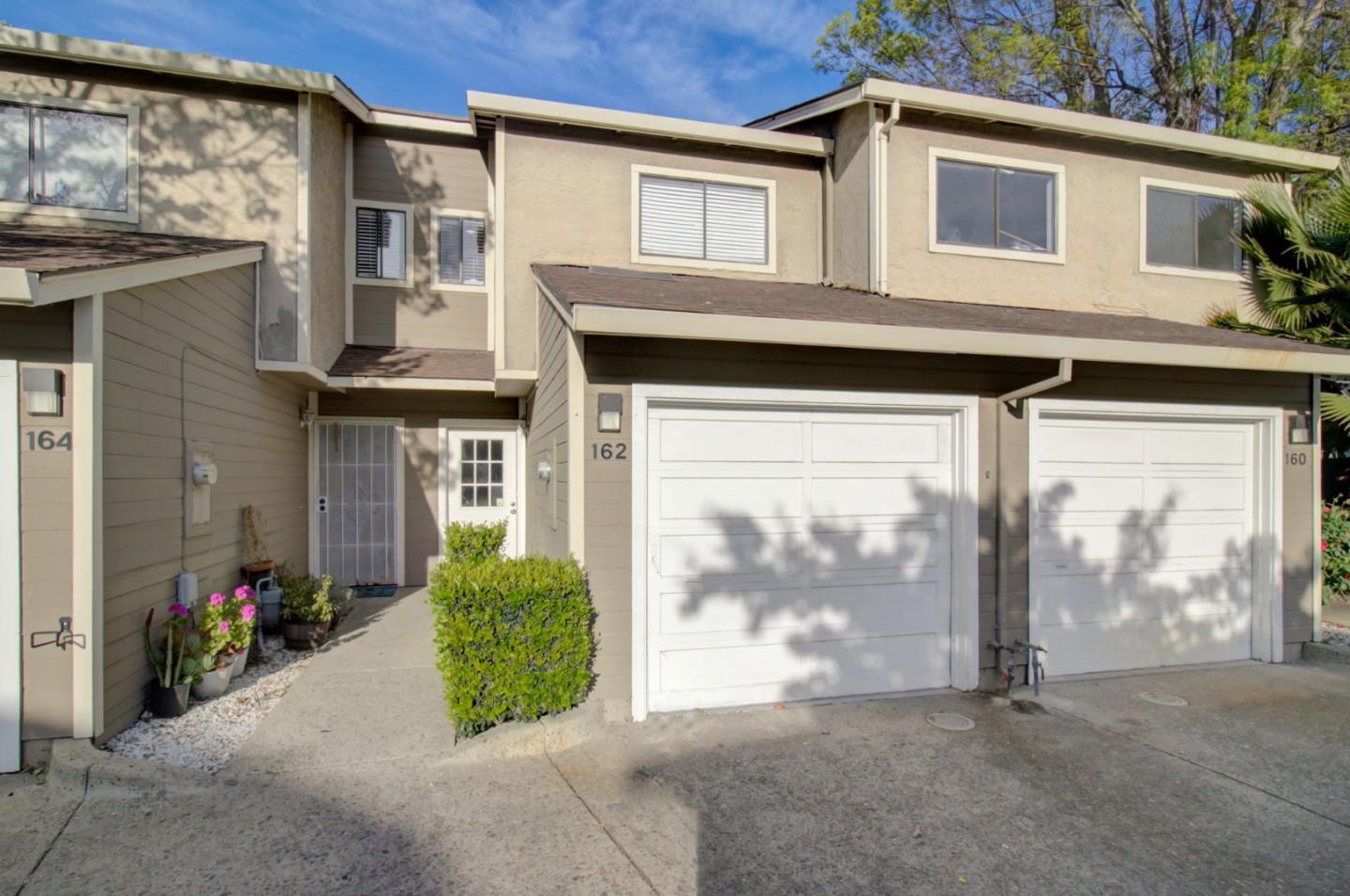 Property Photo:  162 Rancho Manor Court  CA 95111 