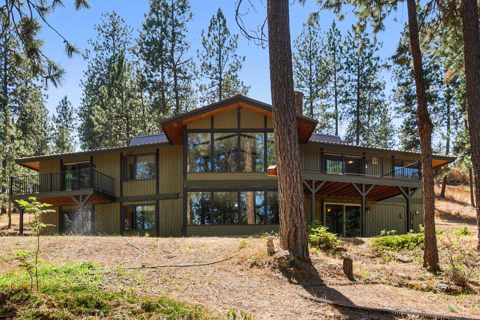 Property Photo:  4404 S Adams Rd  WA 99037 