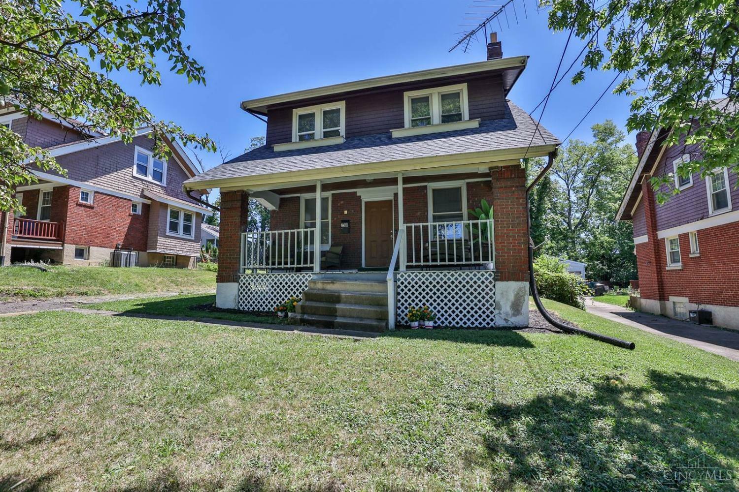 Property Photo: 2910 Grasselli Avenue OH 45211