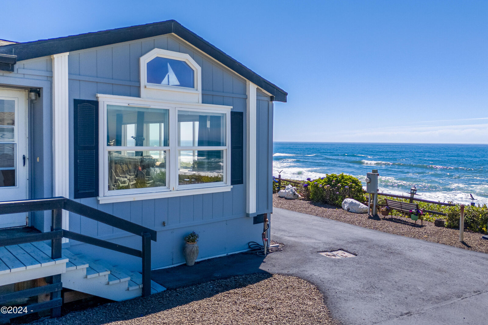 Property Photo:  4875 N Hwy 101 22  OR 97341 