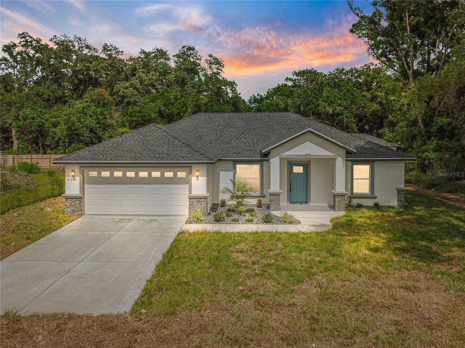 Property Photo:  14341 SE 36th Court  FL 34491 