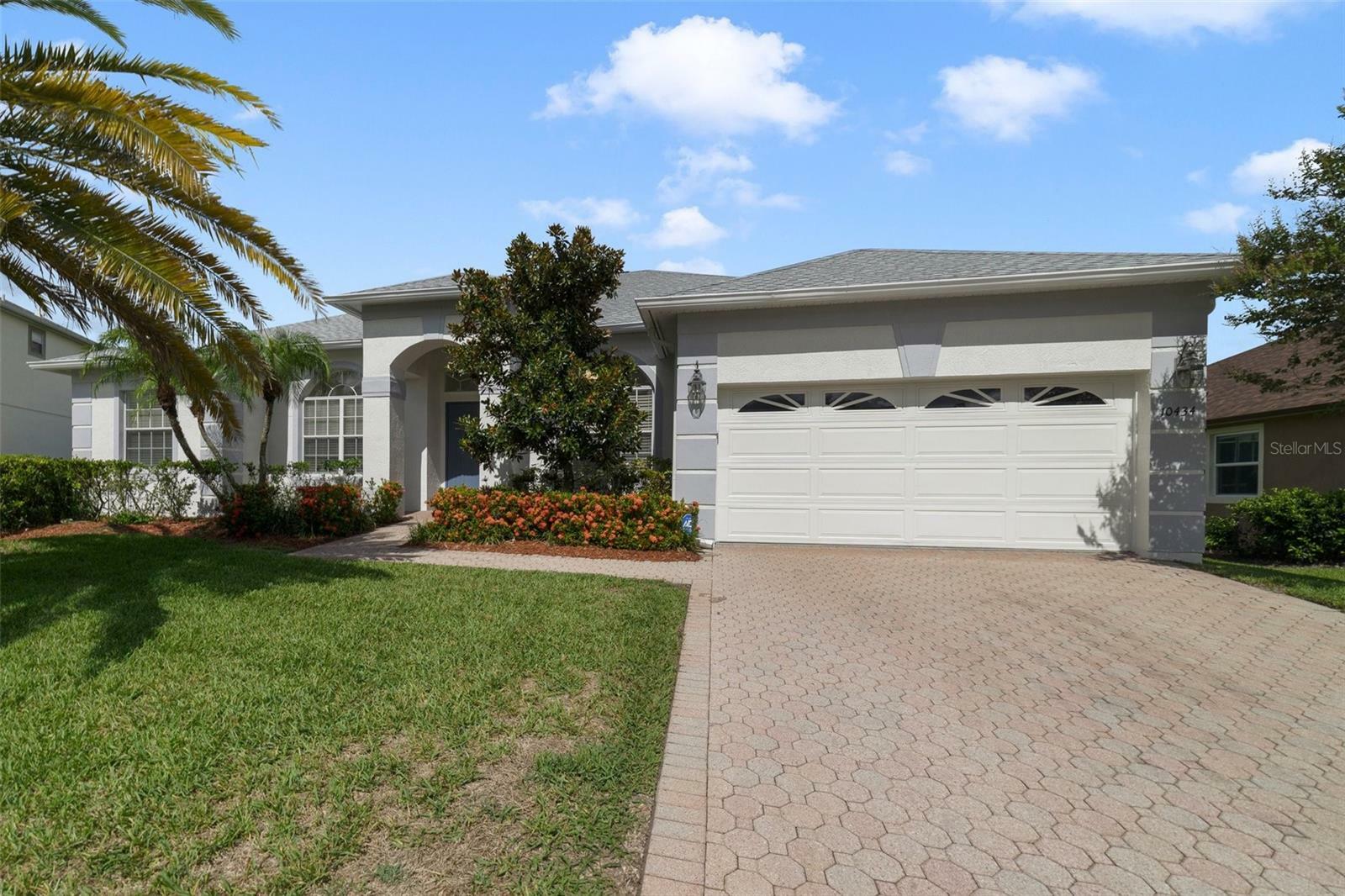 Property Photo:  10434 Autumn Glen Court  FL 32836 