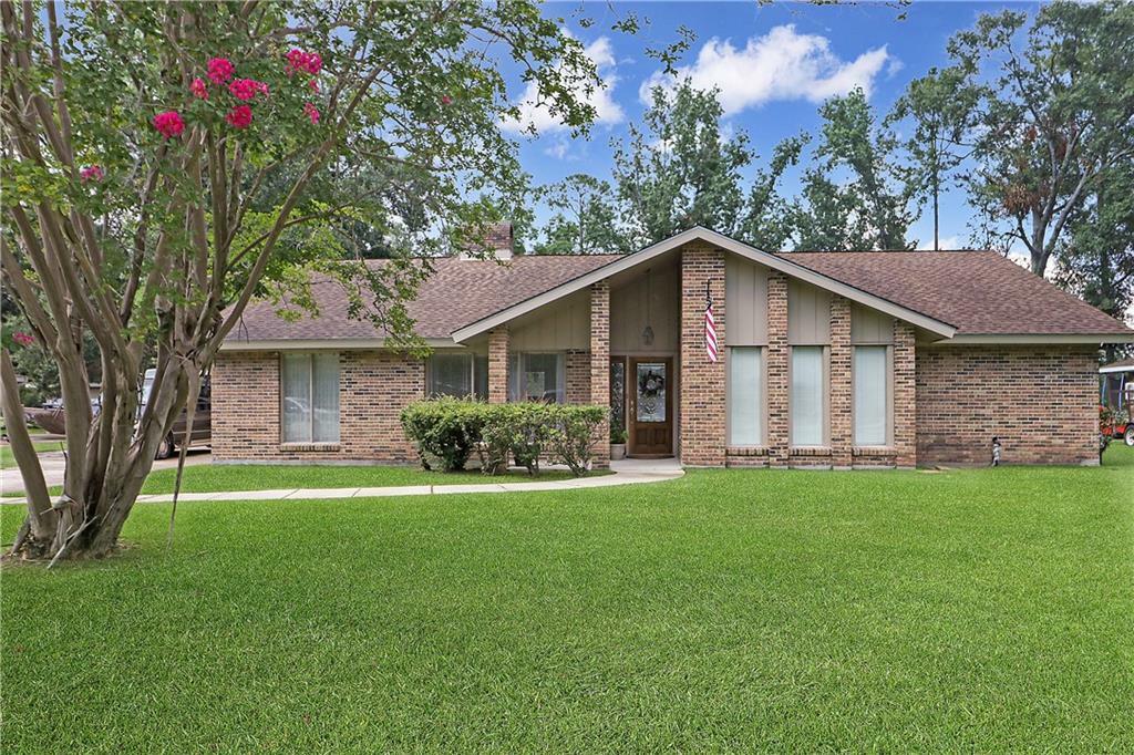 Property Photo:  164 W Pinewood Drive  LA 70458 