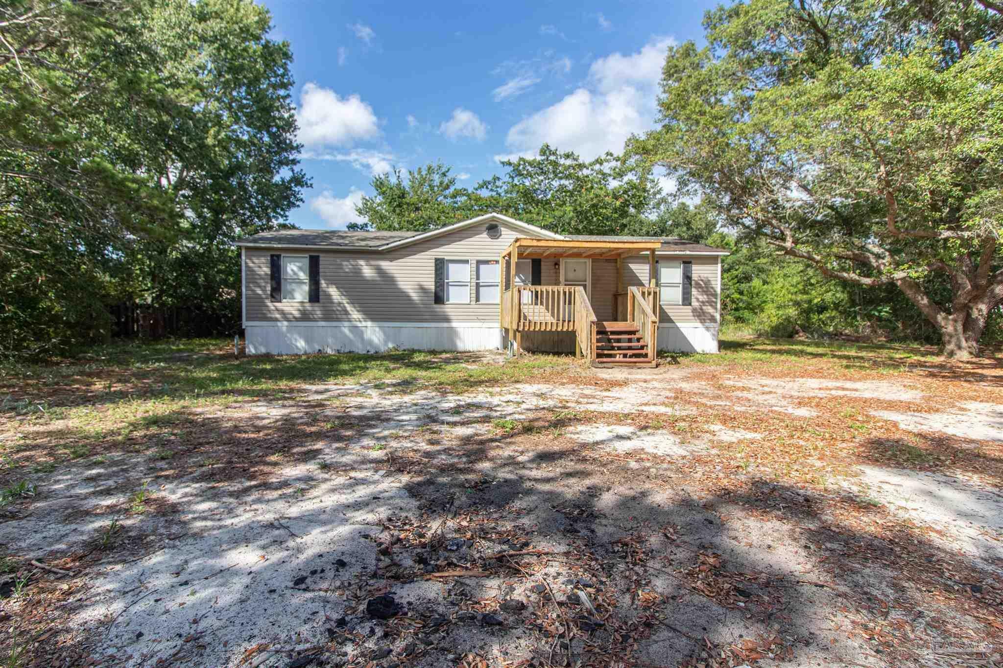 Property Photo:  3004 Ferris Dr  FL 32566 