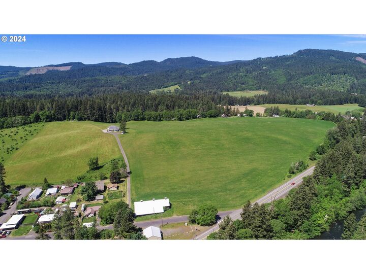 Property Photo:  308 Main St  WA 98623 