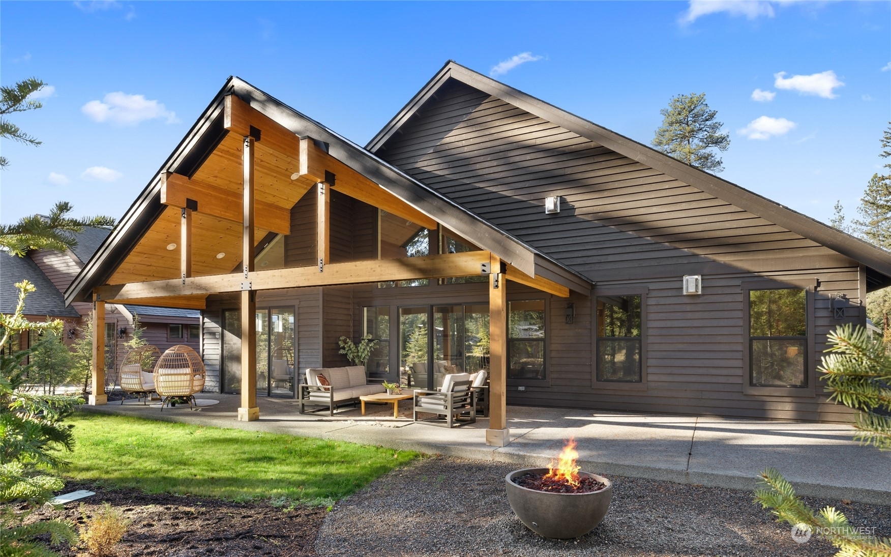 Property Photo: 50 Plateau Loop WA 98922