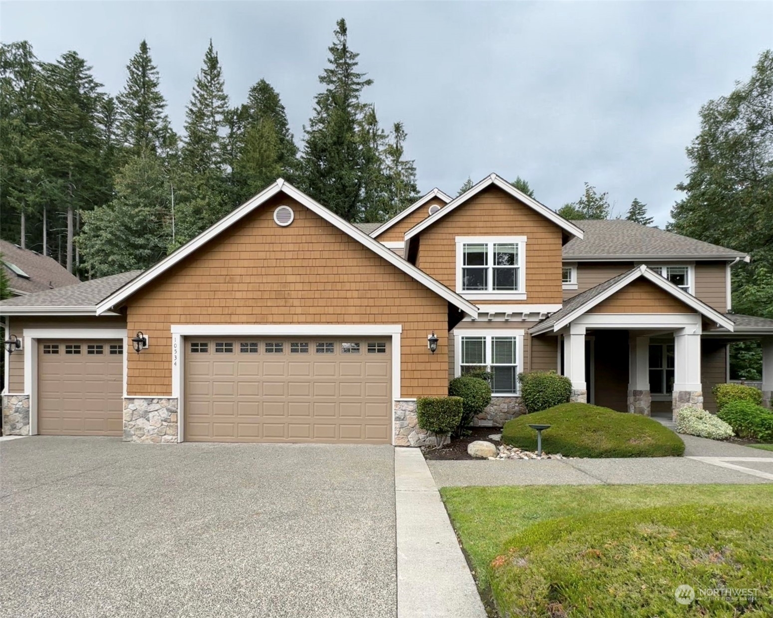 Property Photo:  10534 SE 300th Street  WA 98092 