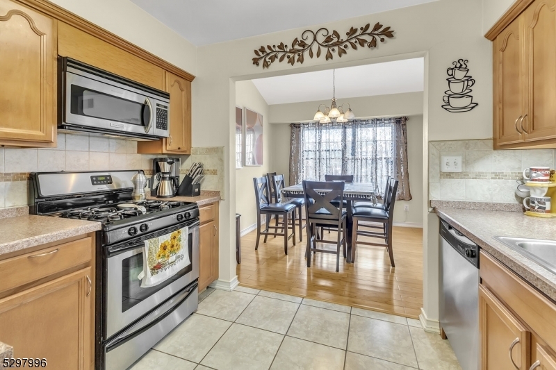 Property Photo: 660 N Broad St A22 NJ 07208