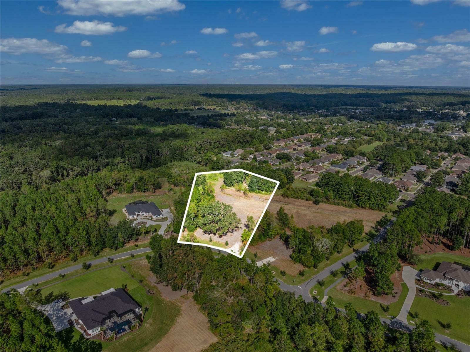 Property Photo: 2527 NW 150th Boulevard FL 32669