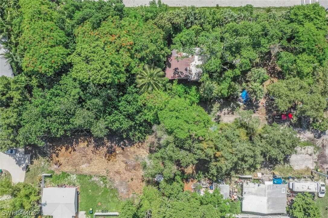 Property Photo:  2971 Terrace Avenue  FL 34104 