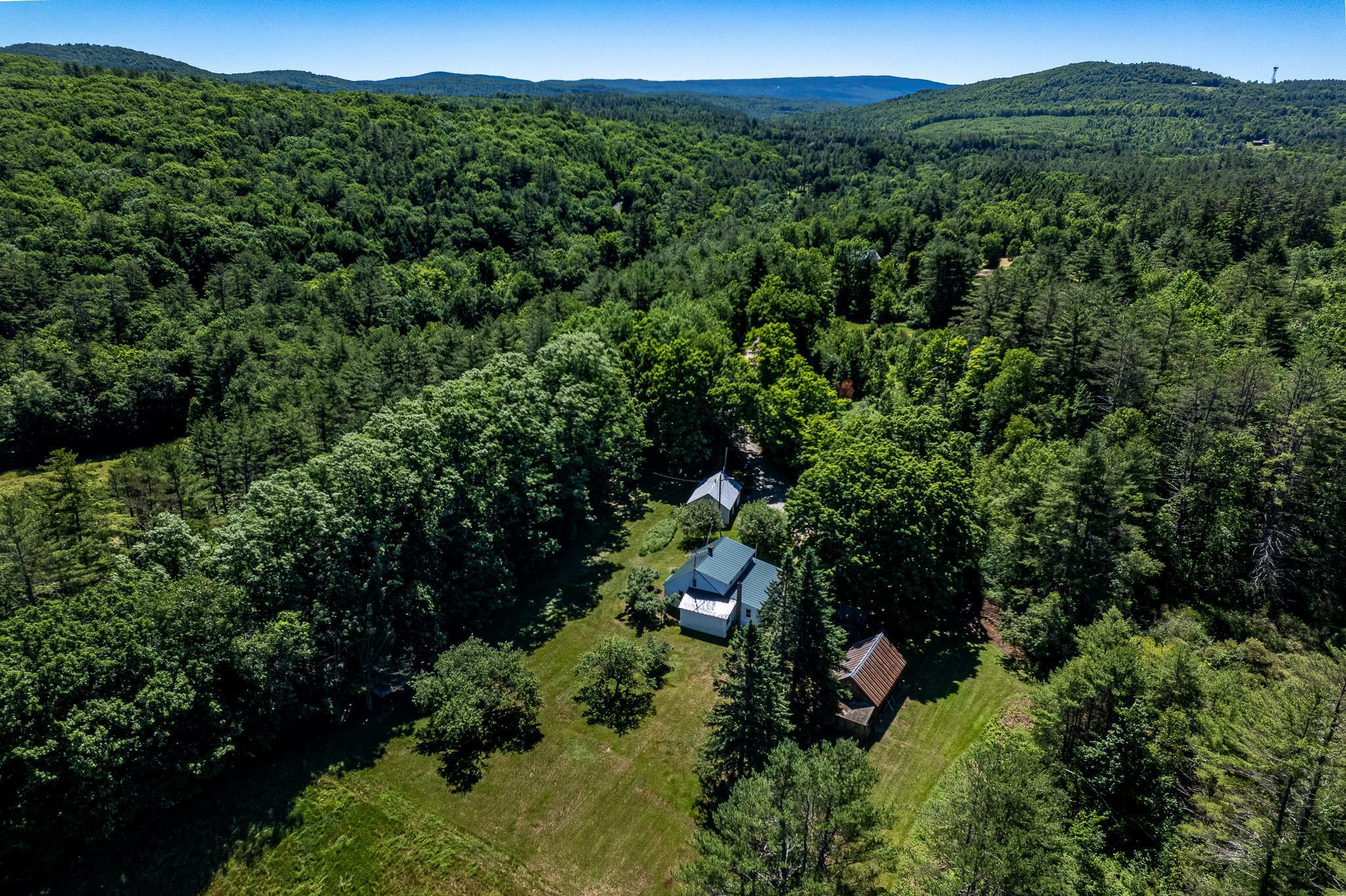 Property Photo:  102 Cutler Road  NH 03781 